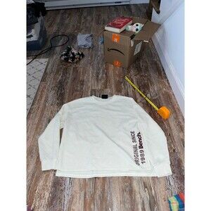 Men’s Bench Urbanwear White Crew Neck Sweater Size XL